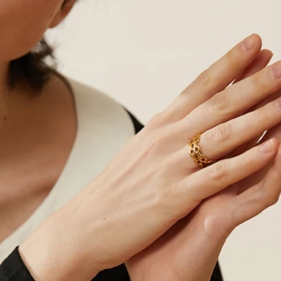 New Gold Geometric Wide Band Ring - Picture 7 of 14